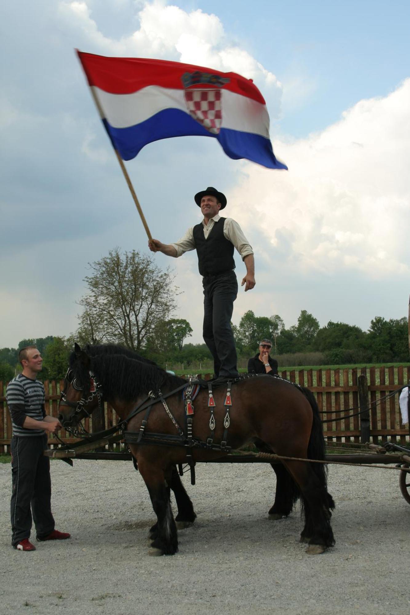 Tradicije Cigoc Ξενοδοχείο Εξωτερικό φωτογραφία